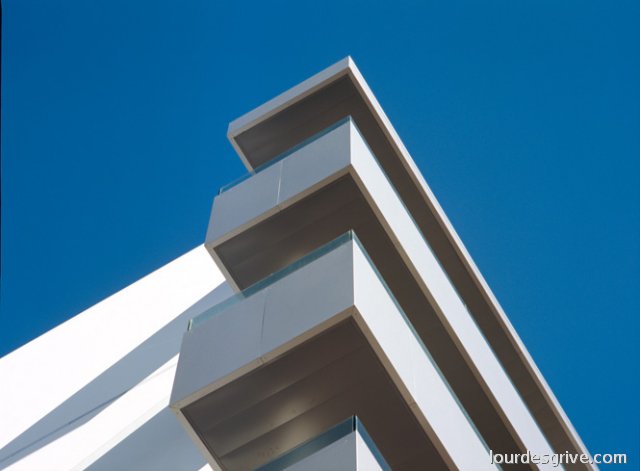Apartament Building - Avenida España. Ibiza. Victor Rahola Aguadé architect