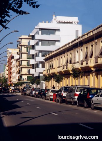 Apartament Building - Avenida España. Ibiza. Victor Rahola Aguadé architect