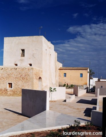 "Jardí de les Eres" Garden. Formentera. J.Antonio Martínez Lapeña-Elías Torres architects