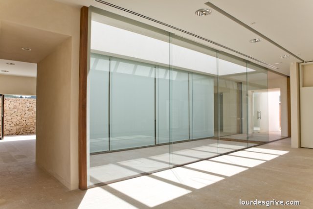 Civic center -Santa Agnès de Corona-MO; Marc tur & Oriol Batchelli architects.Ibiza