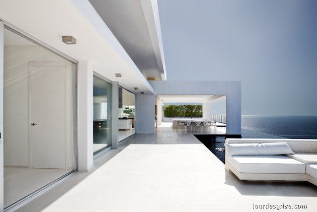 Construcciones Cala.  María Rodríguez - Carreño architect.Ibiza