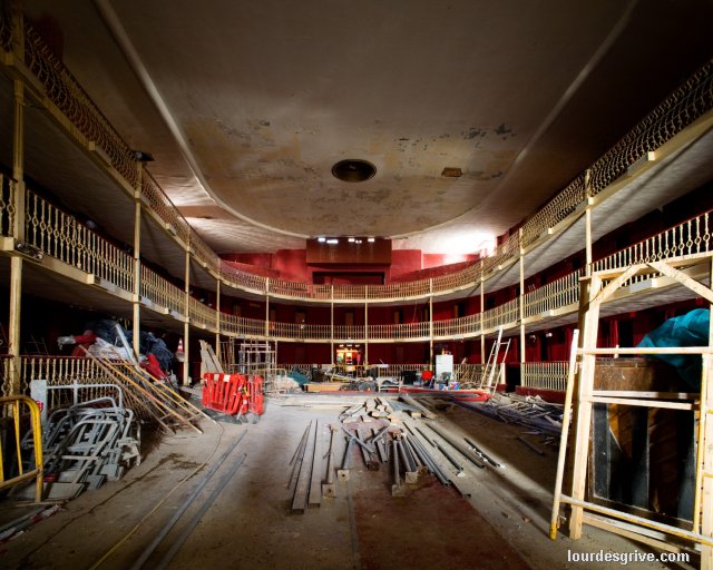 “Silence and melancholy in the Theatre Pereyra” Eivissa