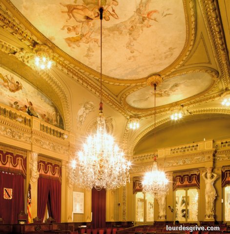 Salón de Plenos o de las Cariátides