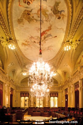 Plenary Hall or Caryatid Hall